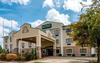 Photo 2 - Quality Suites Burleson - Ft. Worth