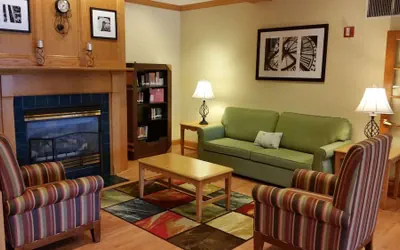 Photo 2 - Country Inn & Suites by Radisson, Bloomington-Normal West, IL