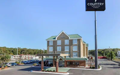 Photo 2 - Country Inn & Suites by Radisson, Lumberton, NC