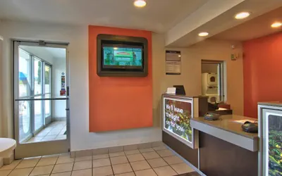 Photo 5 - Motel 6 Woodland, CA – Sacramento Airport