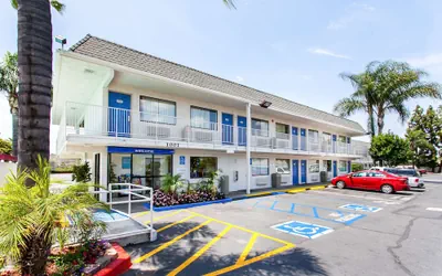 Photo 2 - Motel 6 Rosemead, CA - Los Angeles