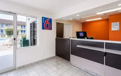 Photo 3 - Motel 6 Yreka, CA