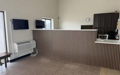 Photo 5 - SureStay by Best Western Wichita Airport