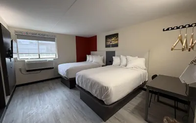 Photo 2 - SureStay by Best Western Wichita Airport
