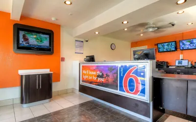 Photo 5 - Motel 6 El Cajon, CA - San Diego