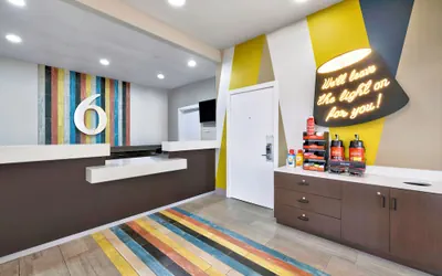 Photo 3 - Motel 6 Plano, TX - Plano Northeast