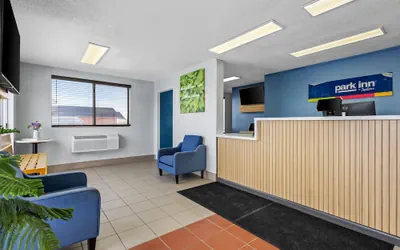 Photo 4 - Park Inn by Radisson, Fargo West Acres