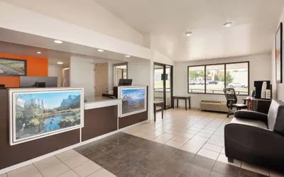Photo 4 - Howard Johnson by Wyndham Harrisonburg