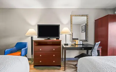 Photo 5 - Days Inn by Wyndham Utica