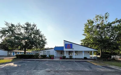 Motel 6 Aberdeen, NC - Pinehurst