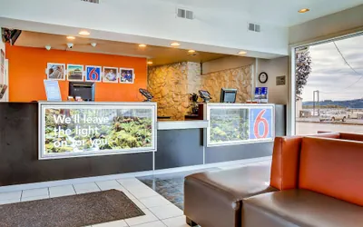 Photo 5 - Motel 6 Coos Bay, OR