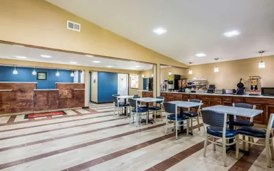 Photo 4 - Econo Lodge Gastonia North