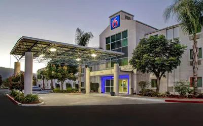 Photo 2 - Motel 6 Gilroy, CA
