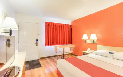 Photo 4 - Motel 6 Tigard, OR - Portland South - Lake Oswego
