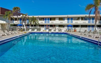 Photo 2 - Motel 6 Cocoa Beach, FL
