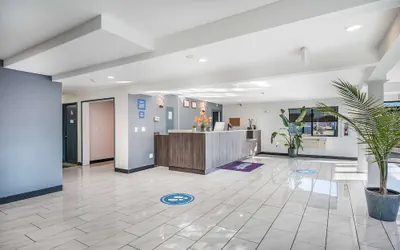 Photo 4 - Americas Best Value Inn East Peoria