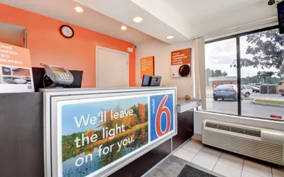 Photo 4 - Motel 6 Southington, CT - Hartford