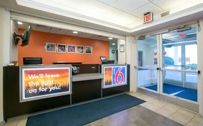 Photo 4 - Motel 6 Brooklyn Center, MN - Minneapolis