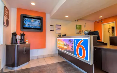 Photo 3 - Motel 6 Westminster South - Long Beach