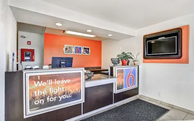 Photo 3 - Motel 6 Green Bay, WI