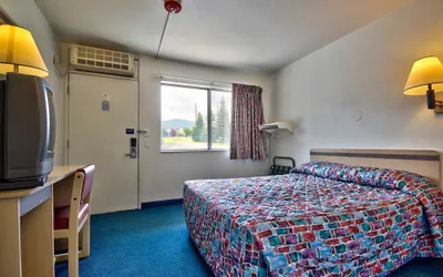 Photo 4 - Americas Best Value Inn & Suites Helena