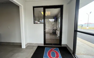 Photo 3 - Motel 6 Jonesboro, AR
