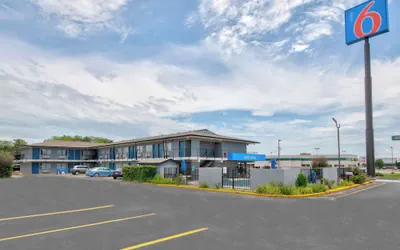 Motel 6 Jonesboro, AR