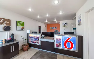 Photo 4 - Motel 6 Mcallen, TX