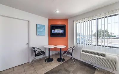 Photo 5 - Motel 6 Mcallen, TX
