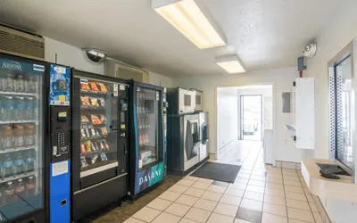 Photo 3 - Motel 6 Ventura, CA - Beach