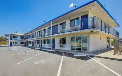 Photo 2 - Rodeway Inn Red Bluff I-5