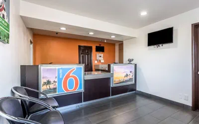 Photo 3 - Motel 6 Needles, CA