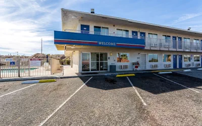 Photo 2 - Motel 6 Needles, CA