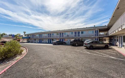 Motel 6 Needles, CA