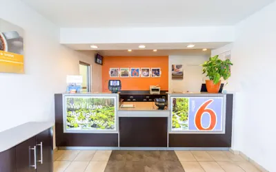 Photo 4 - Motel 6 Klamath Falls, OR