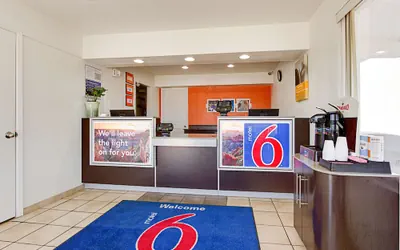 Photo 3 - Motel 6 Tempe, AZ - Scottsdale South
