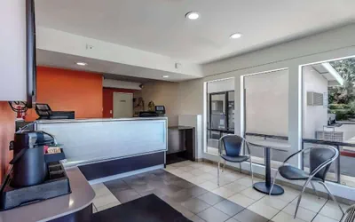 Photo 3 - Motel 6 Modesto CA