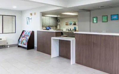 Photo 3 - Motel 6 Carlsbad, CA - Near Legoland
