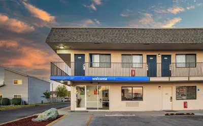Photo 2 - Motel 6 Twin Falls, ID