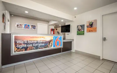 Photo 3 - Motel 6 College Station, TX - Bryan
