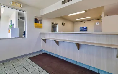 Photo 3 - Motel 6 Tucumcari, NM