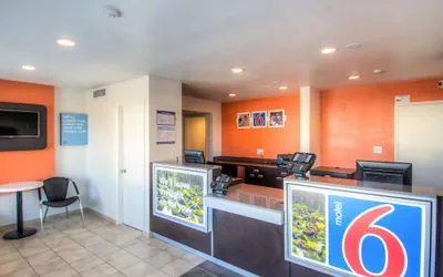 Photo 3 - Motel 6 Redding, CA - North