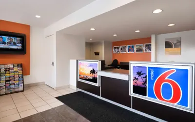 Photo 3 - Motel 6 Santa Maria, CA - North