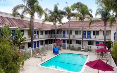 Photo 2 - Motel 6 Santa Maria, CA - North