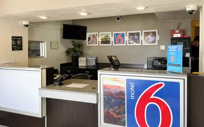 Photo 2 - Motel 6 Cheyenne WY