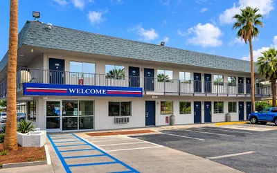 Motel 6 Blythe, CA