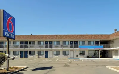 Photo 2 - Motel 6 Ontario, OR