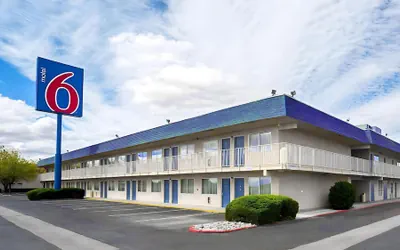 Photo 2 - Motel 6 Holbrook, AZ