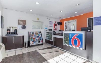 Photo 4 - Motel 6 Hayward, CA – Silicon Valley Gateway