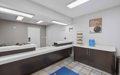 Photo 3 - Motel 6 Normal, IL - Bloomington Area
